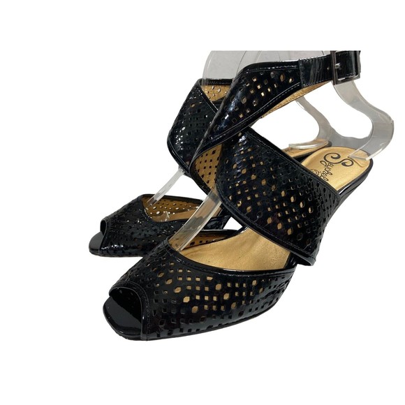 Seychelles Sandals Anthropologie Black Laser Cut Cross Strap Heels Womens 8.5M - Picture 2 of 10